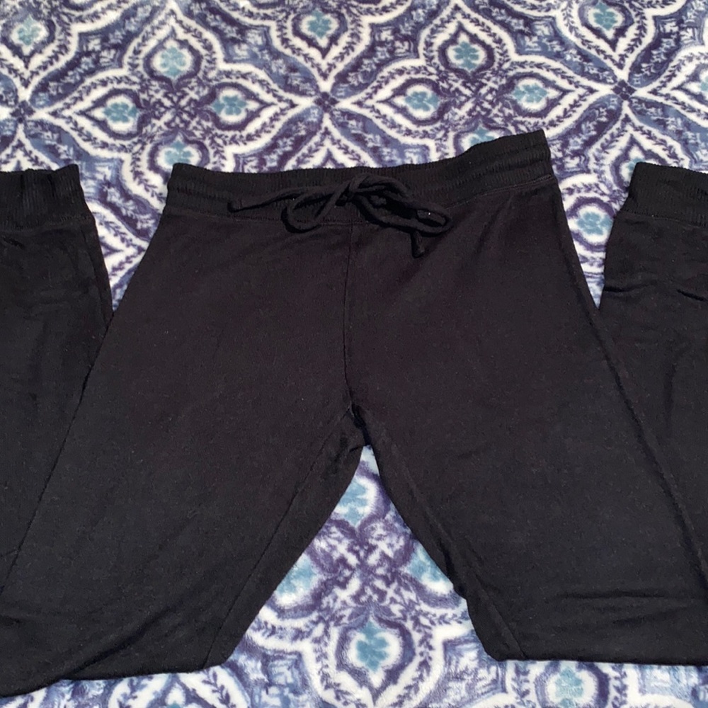 American Eagle!!! Black sweatpants!!!!!